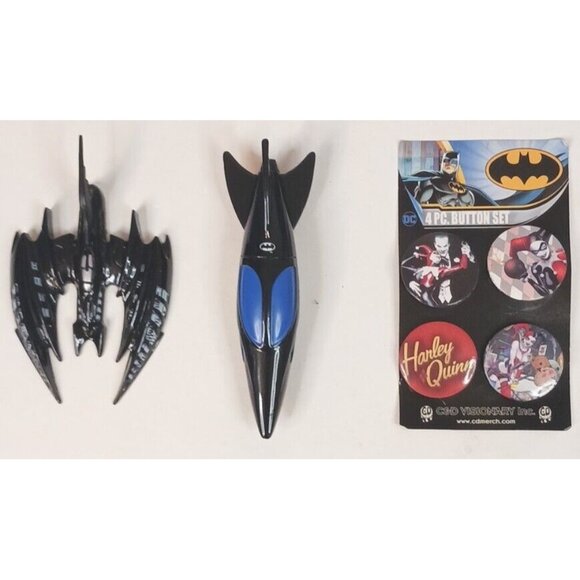 Hasbo ERTL DC Batman Diecast Hasbro 1995 Batwing ERTL 1992 Bat Speedboat